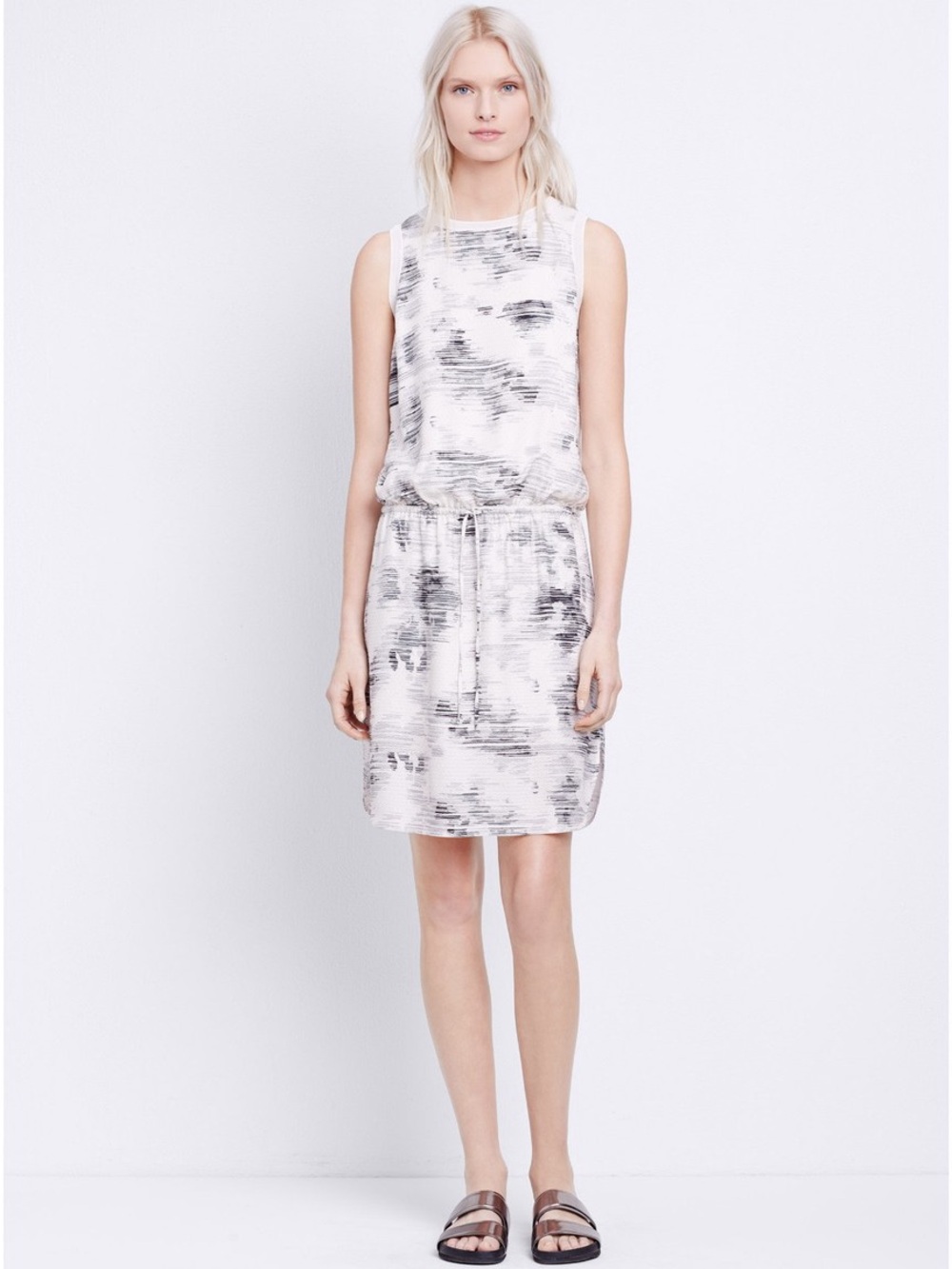 VINCE. MARBLE JACQUARD 100% SILK DRESS size XL